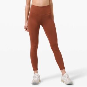 Lululemon Wunder Train High-Rise Tight 25"
Dark‎ Terracotta-Size 0